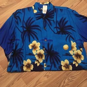 Men’s short sleeve Hawaiian shirt
